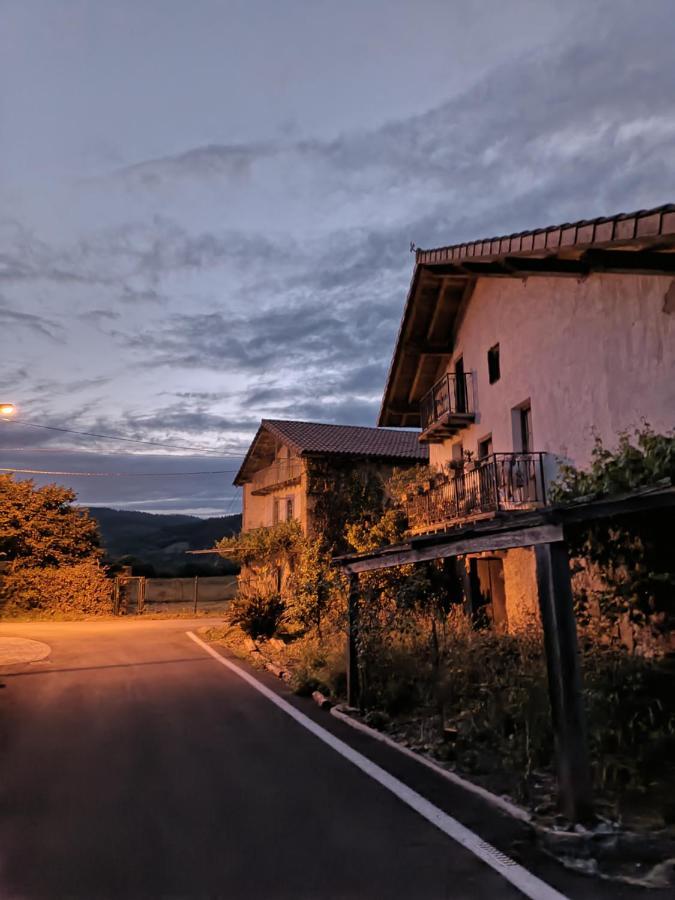 Casa Rural Lastoetxe Larrauri Buitenkant foto